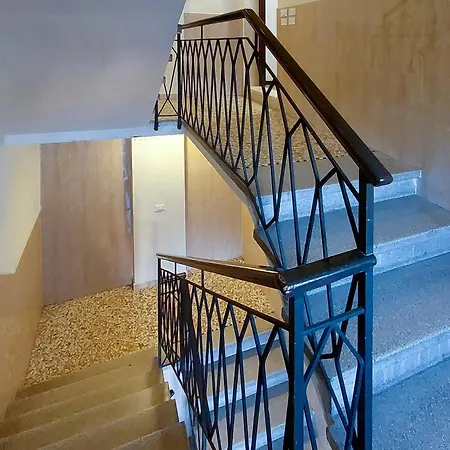 Urban-balcony-66 *